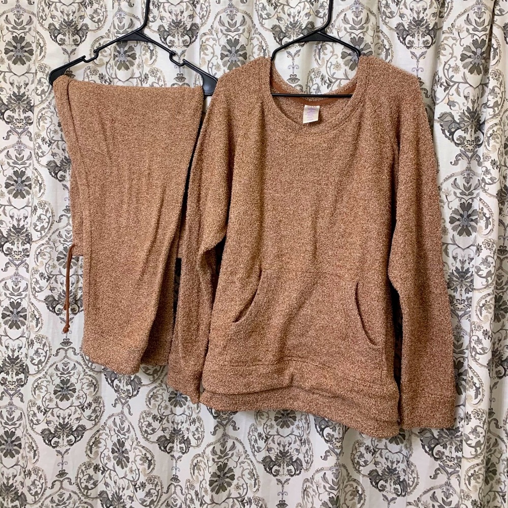 3X Teddy style matching lounge set